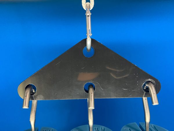 Multi-Traction Tree Holder